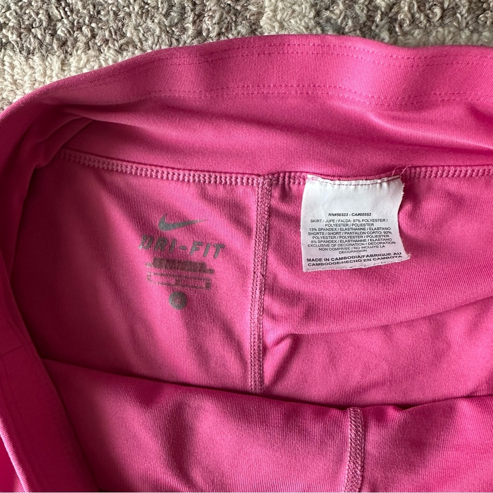 Nike Dri-Fit Fuchsia Tennis Skirt - Picture 4 of 5